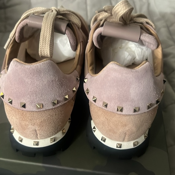 NWT Authentic brand new Valentino sneakers (Tags on box) - Picture 4 of 8